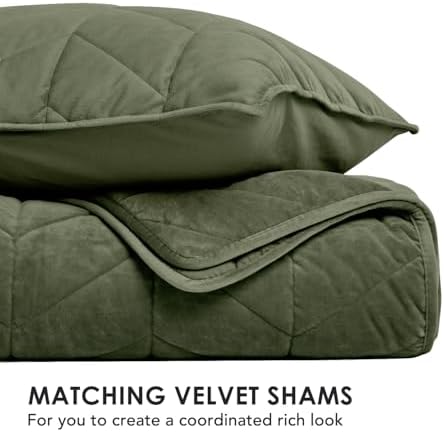 Evergrace 3-Piece Queen Velvet Quilt Set Olive Green