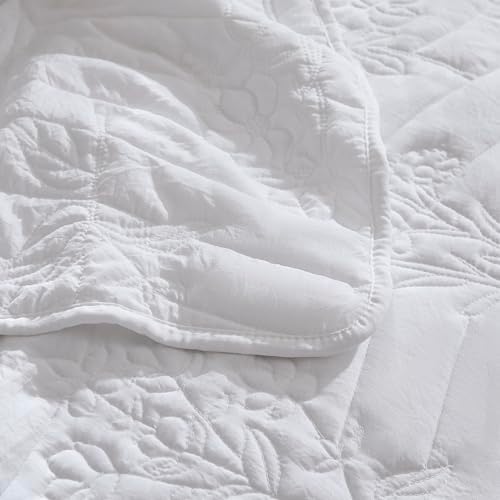 RSHARE Country Floral Cal King Quilt Bedding Set