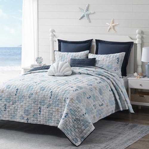 Wonderful Coastal Quilt Set Queen Size with Reversible Design