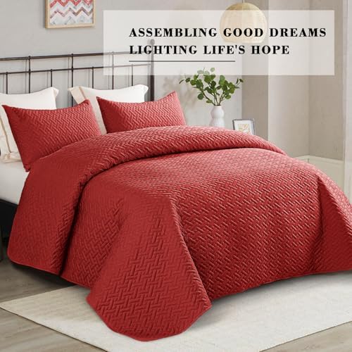 Exclusivo Mezcla King Size Quilt Set with Red Basket Weave Pattern
