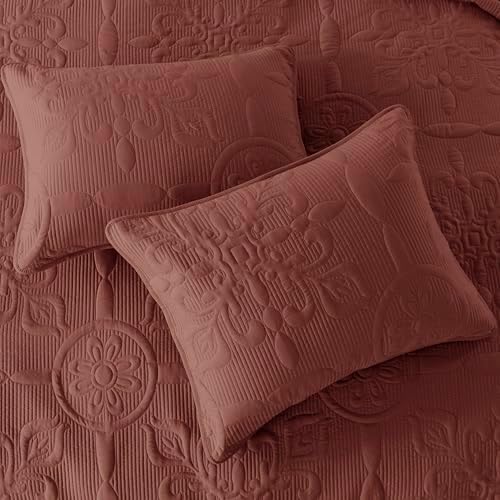 B2EVER Damask Quilt Cal King Bed Set Burnt Orange