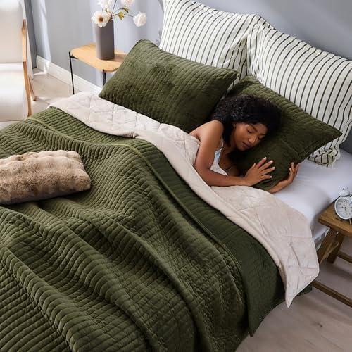 Wonderful Velvet Quilt Set - 94x94 Queen Dark Green Striped Channel Stitch