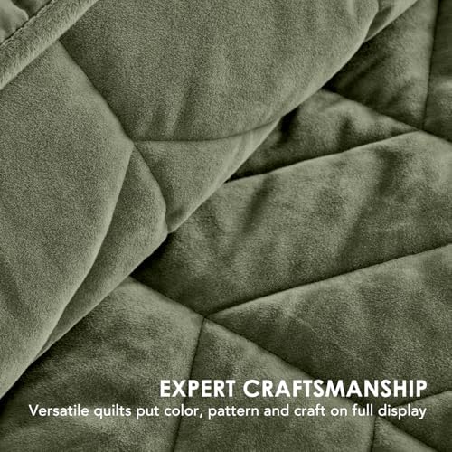 Evergrace 3-Piece Queen Velvet Quilt Set Olive Green