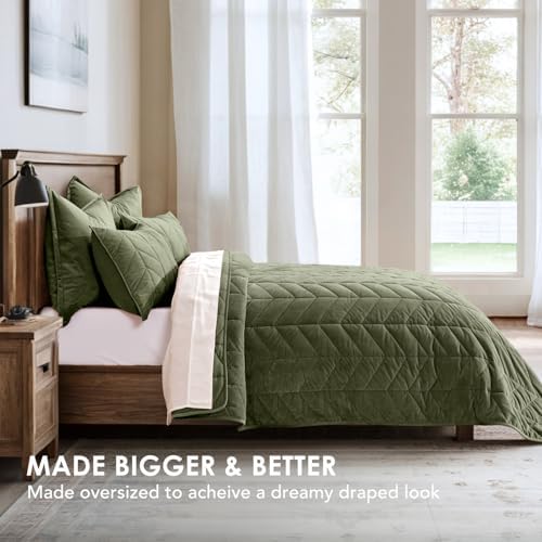 Evergrace 3-Piece Queen Velvet Quilt Set Olive Green