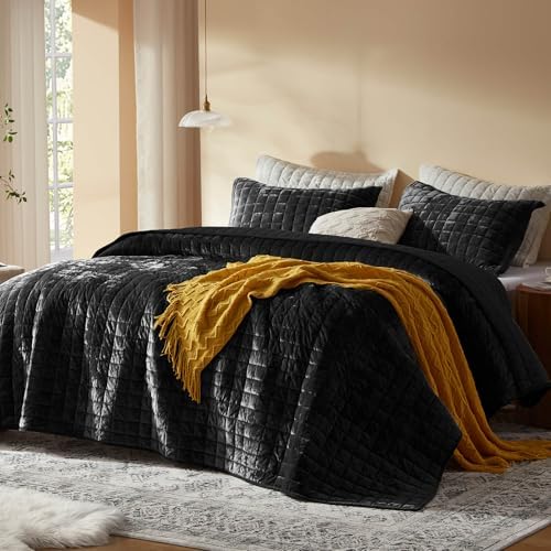 LEAONME Velvet Quilt Set - 90x98 Black Comforter with Pillow Shams