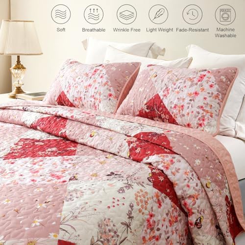 Whale Flotilla Reversible Patchwork Quilt Set Twin Size Red