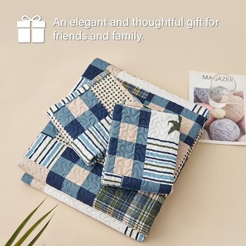 PPOLCA Christmas Cabin Quilt Set 3-Piece Reversible King Size
