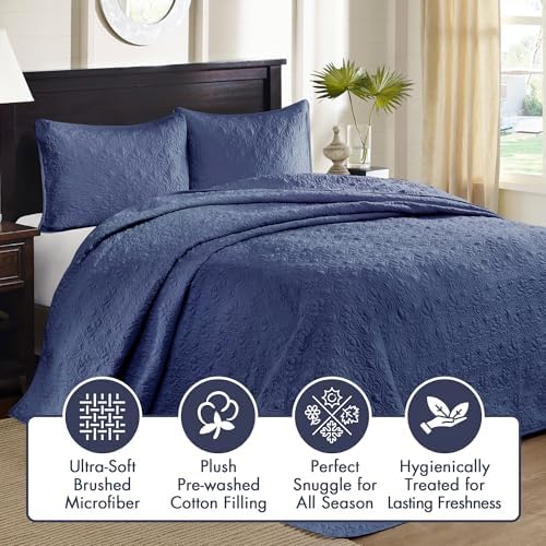 Madison Park Quebec Queen Size Reversible Bedspread Set - Navy Damask