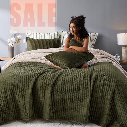 Wonderful Velvet Quilt Set - 94x94 Queen Dark Green Striped Channel Stitch