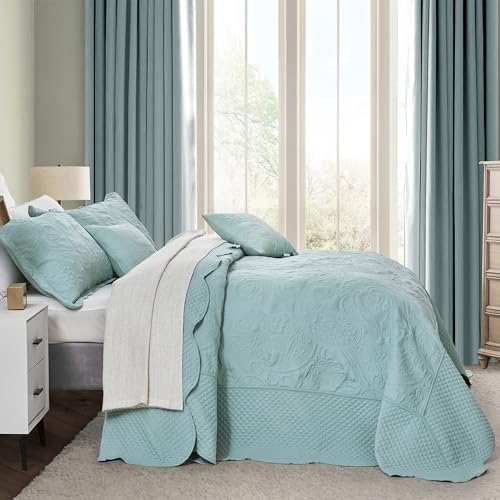 Blythease Oversized King Bedspread 128x120 Seaglass Paisley