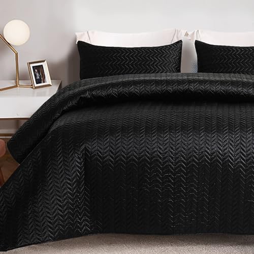 Whale Flotilla Reversible Satin Quilt Set Queen Size Black