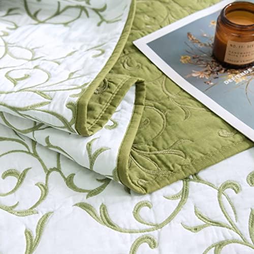 mixinni Reversible King Size Cotton Quilt Set with Embroidered Shams