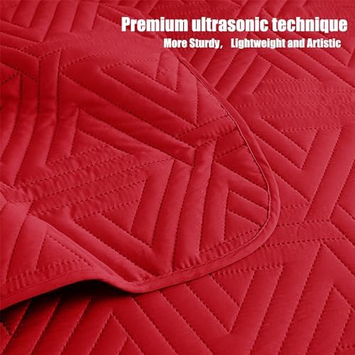 Whale Flotilla Red California King Quilt Set 3-Piece