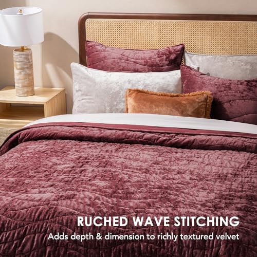 EVERGRACE Luxury Velvet Quilt Set Queen Size Burgundy