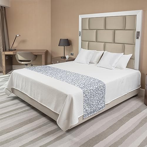Lunarable Nautical Bed Runner - Pale Blue King Size