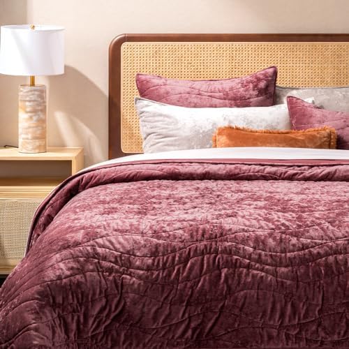 EVERGRACE Luxury Velvet Quilt Set Queen Size Burgundy