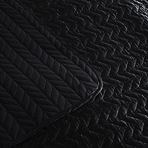 Whale Flotilla Reversible Satin Quilt Set Queen Size Black