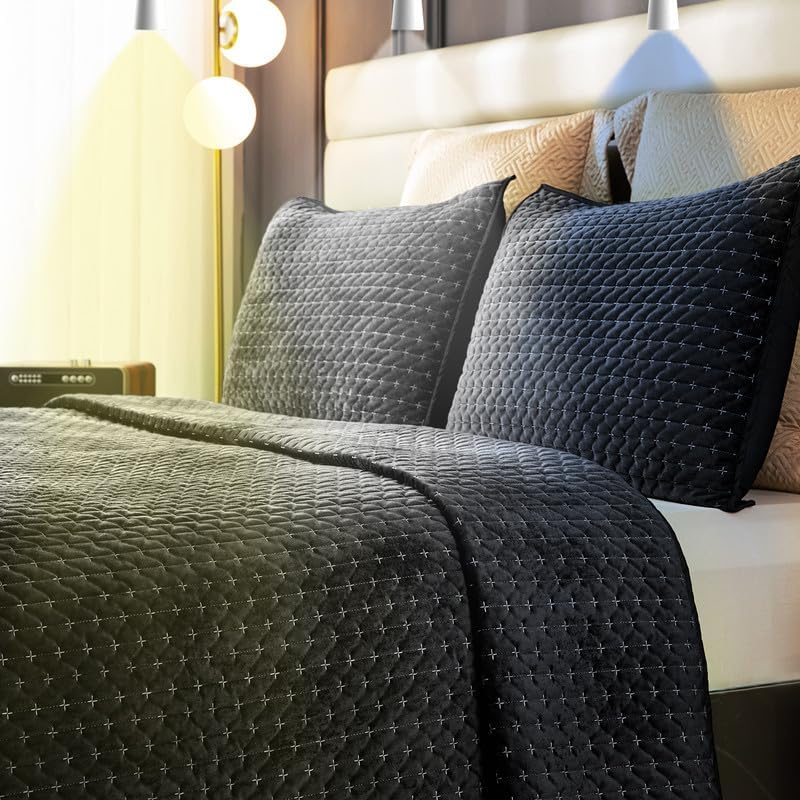 Rosecret Black Velvet Queen Quilt Bedding Set