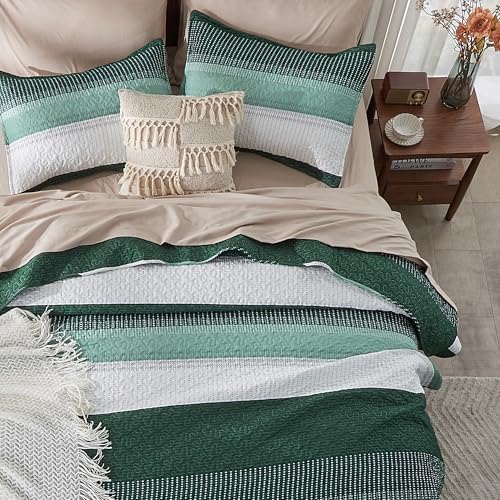 Andency Emerald Green Quilt Set 3-Piece Queen Size