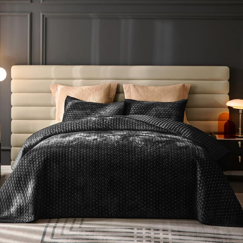 Rosecret Black Velvet Queen Quilt Bedding Set