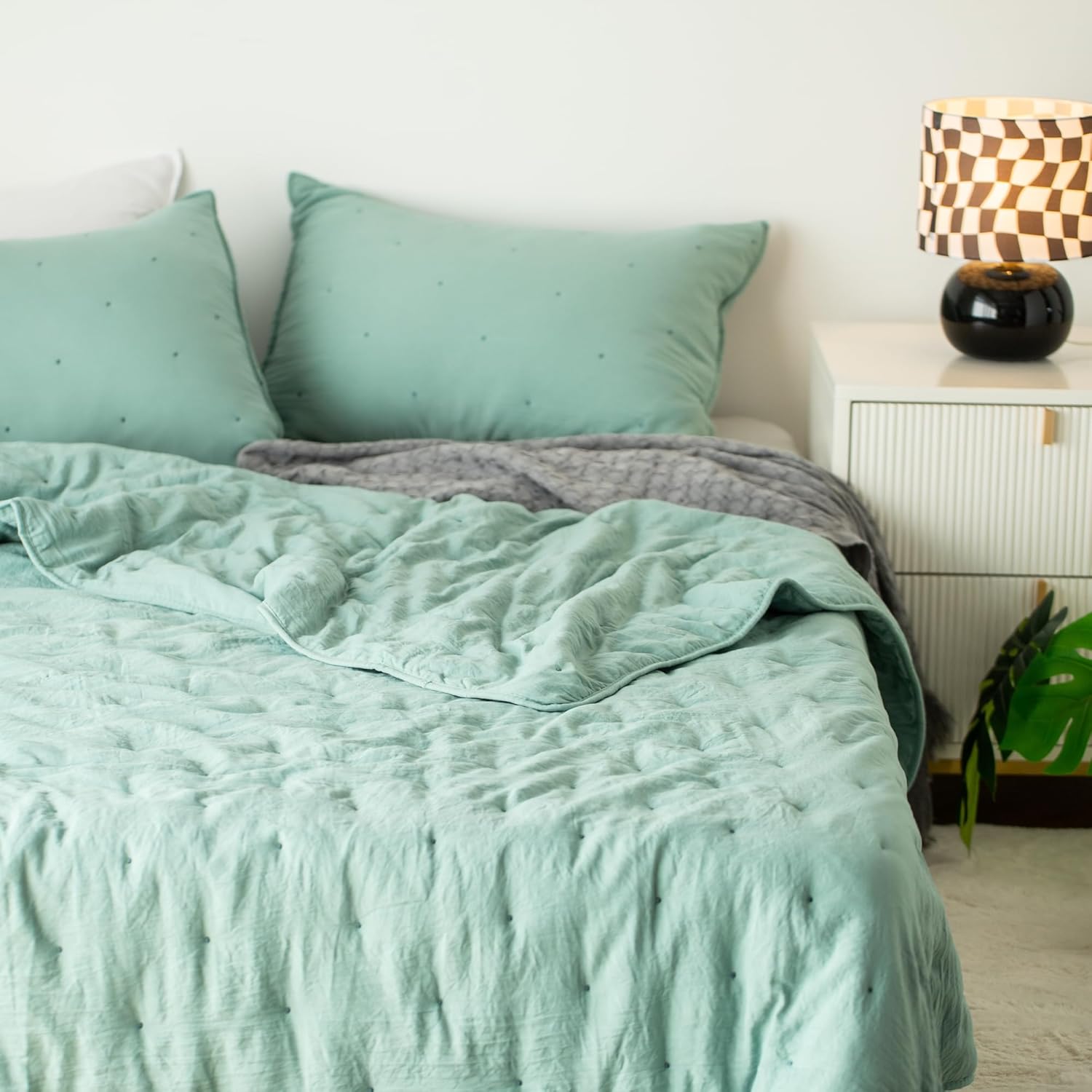 KASENTEX King Size Quilt Set - Green Ultra Soft and Lightweight