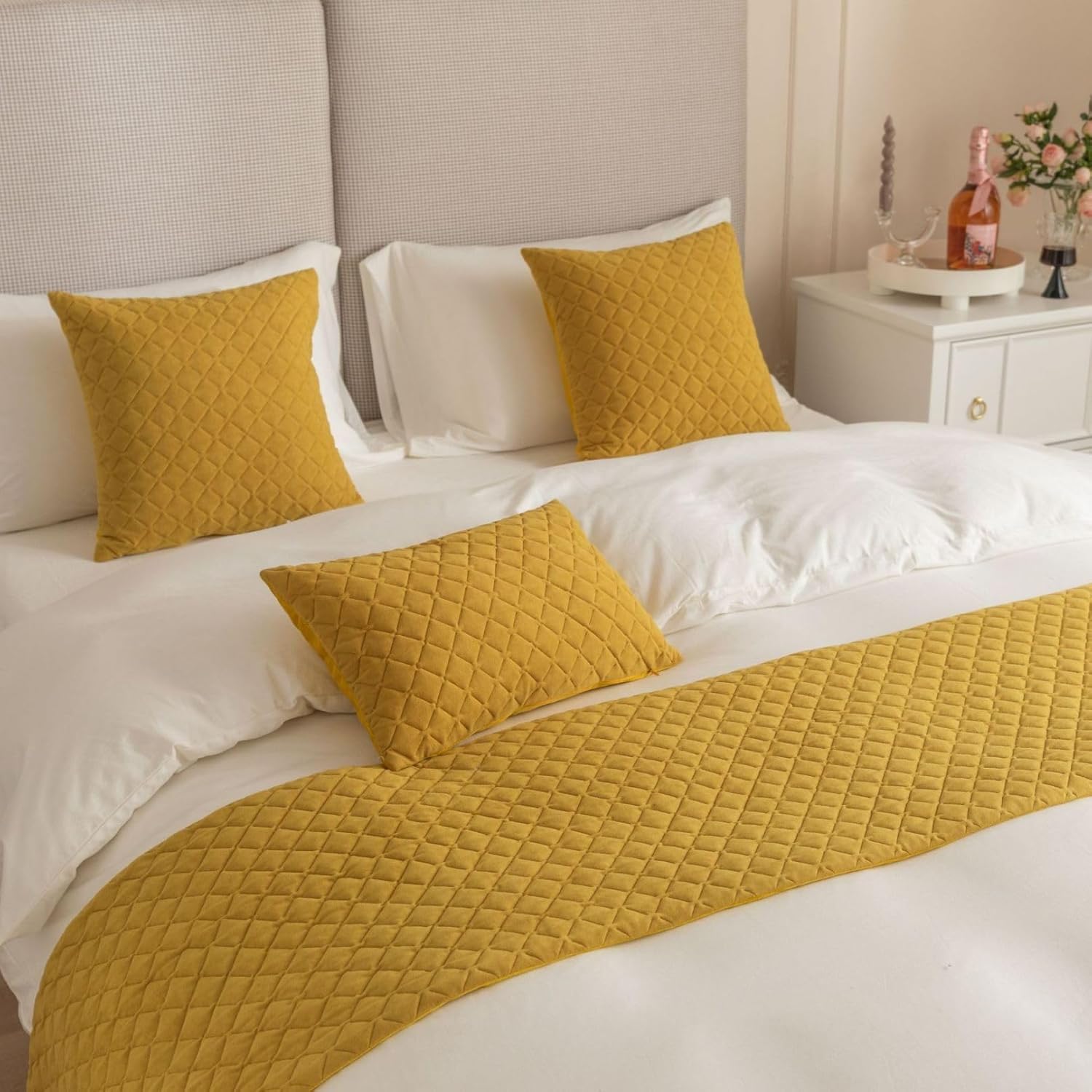 LEEMQCYA Mustard Yellow Velvet Bed Runner with Rhombus Pattern