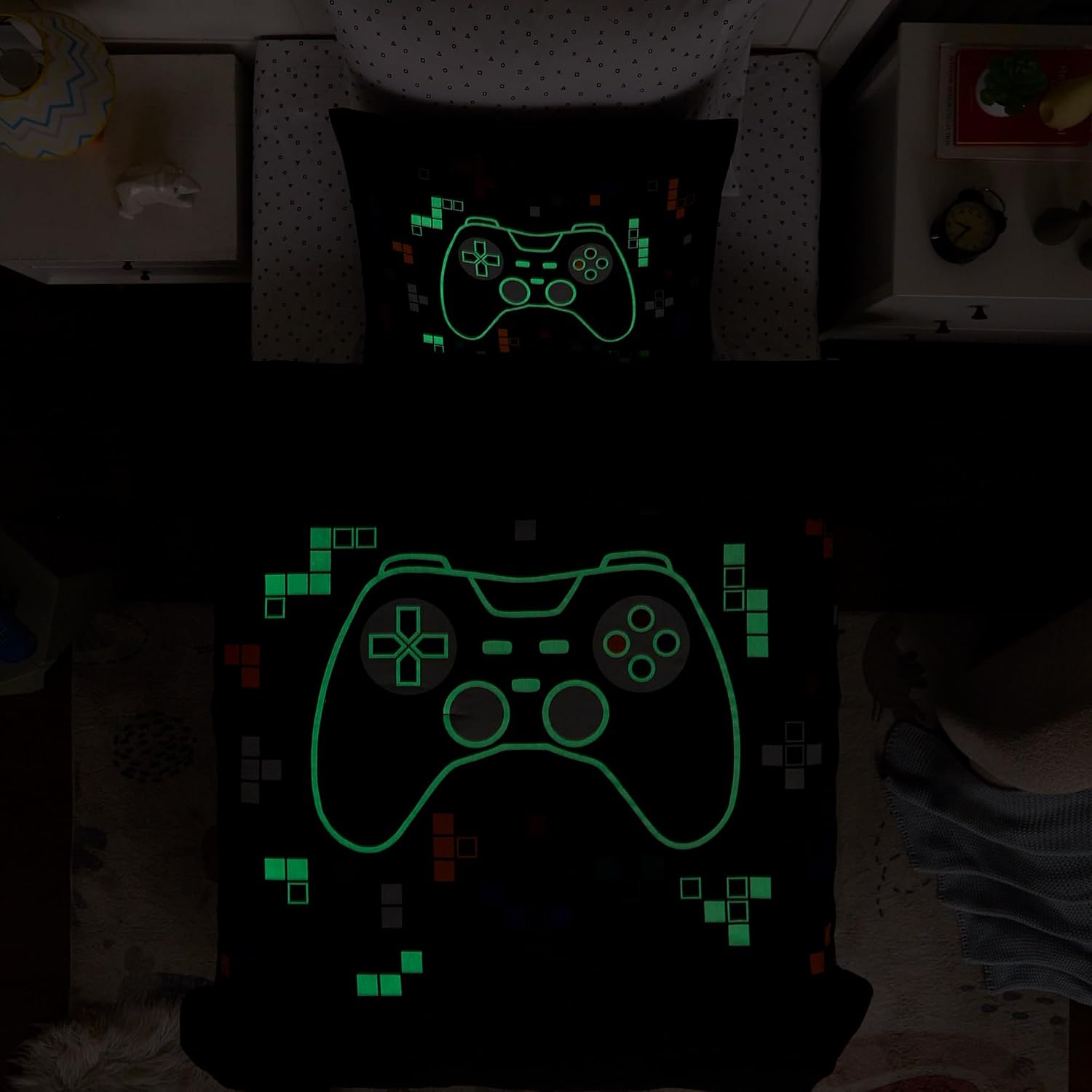 Glow in The Dark Gamer Comforter Set for Kids 1