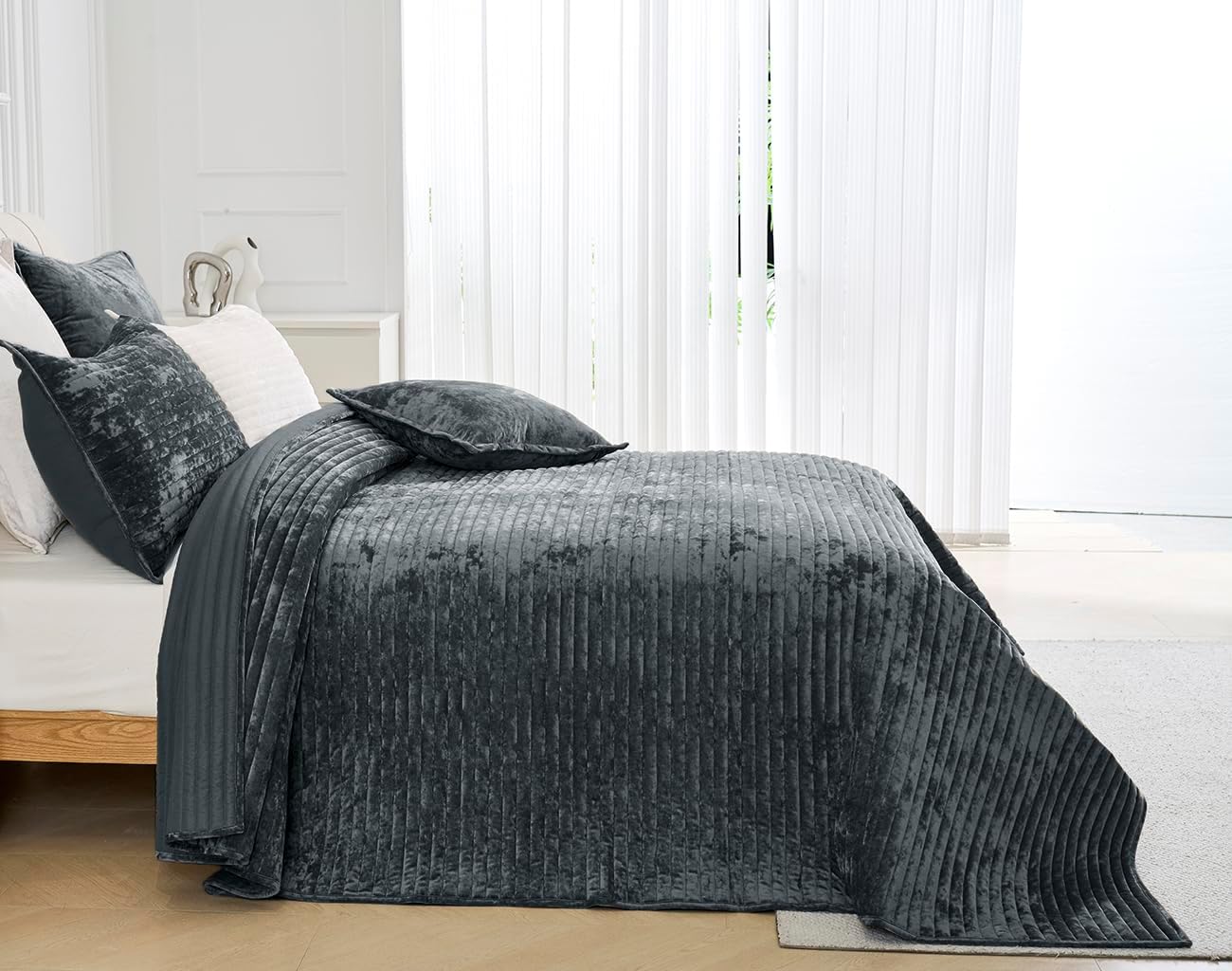 3 Piece Velvet Oversized King Quilt Set Grey Blue