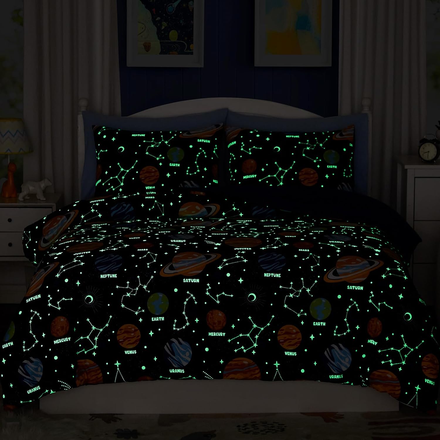 7-Piece Glow in the Dark Comforter Set for Boys