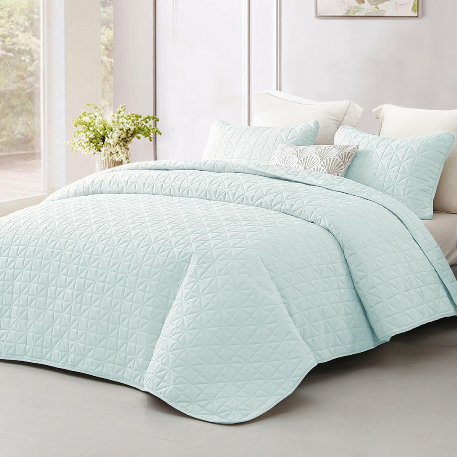 Exclusivo Mezcla King Size Quilt Set with Grid Pattern