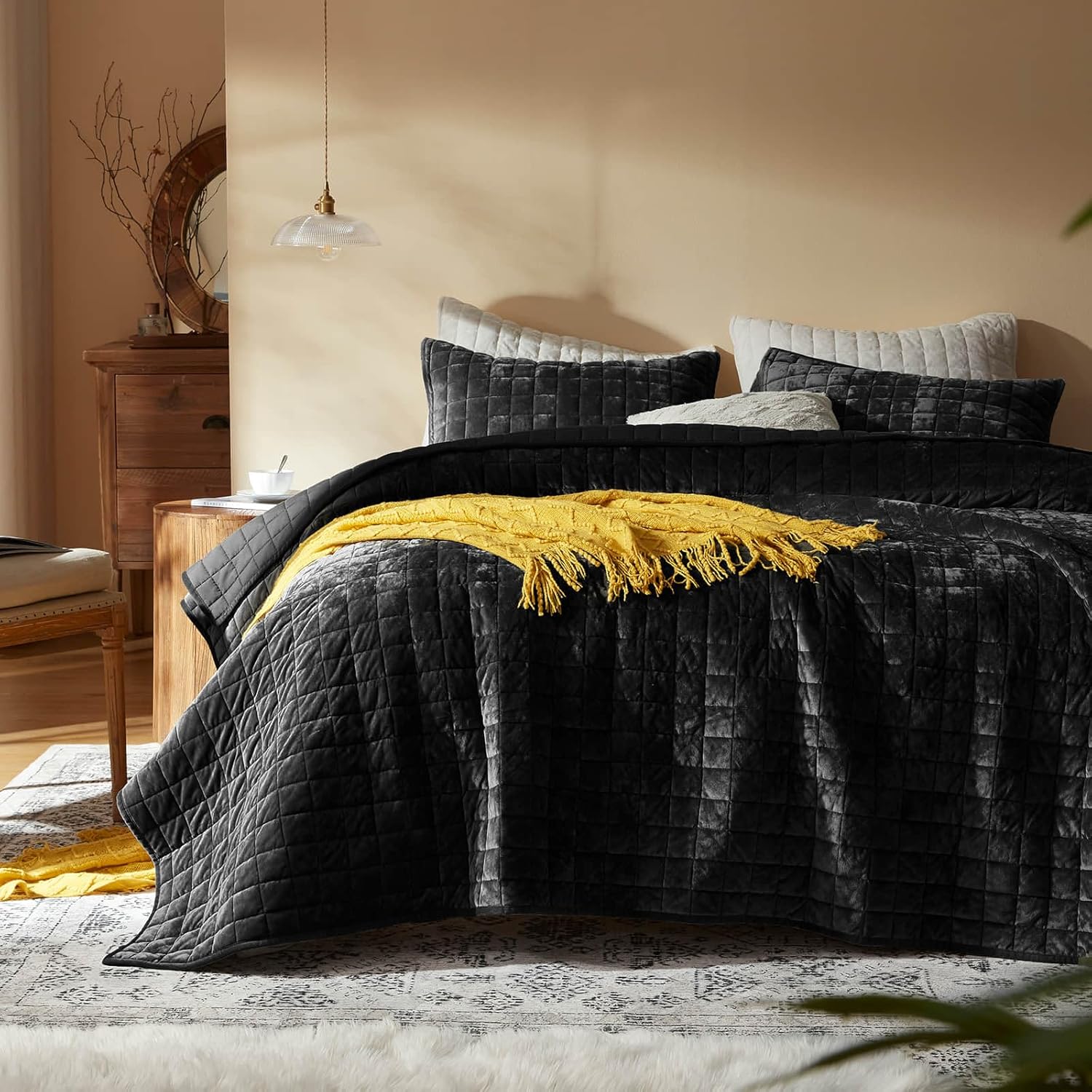 LEAONME Velvet Quilt Set - 90x98 Black Comforter with Pillow Shams