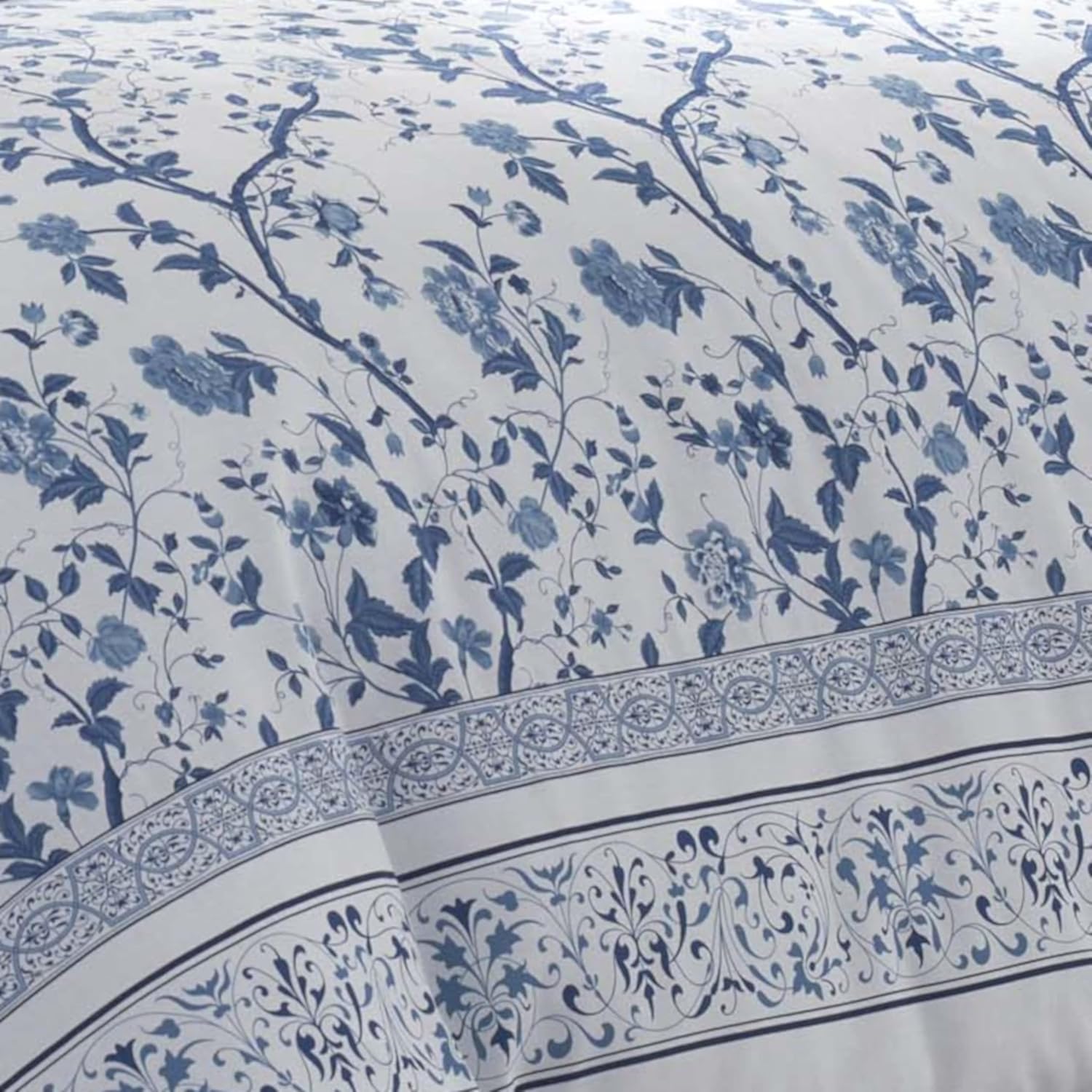Laura Ashley Full Comforter Set in Charlotte Blue