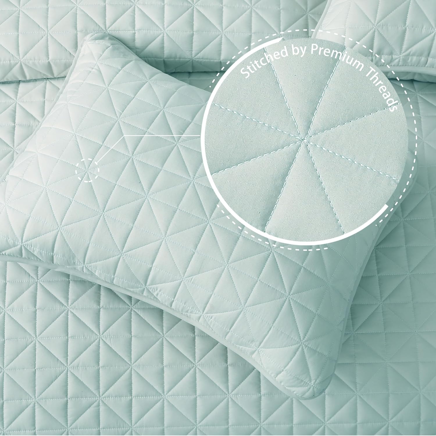 Exclusivo Mezcla King Size Quilt Set with Grid Pattern