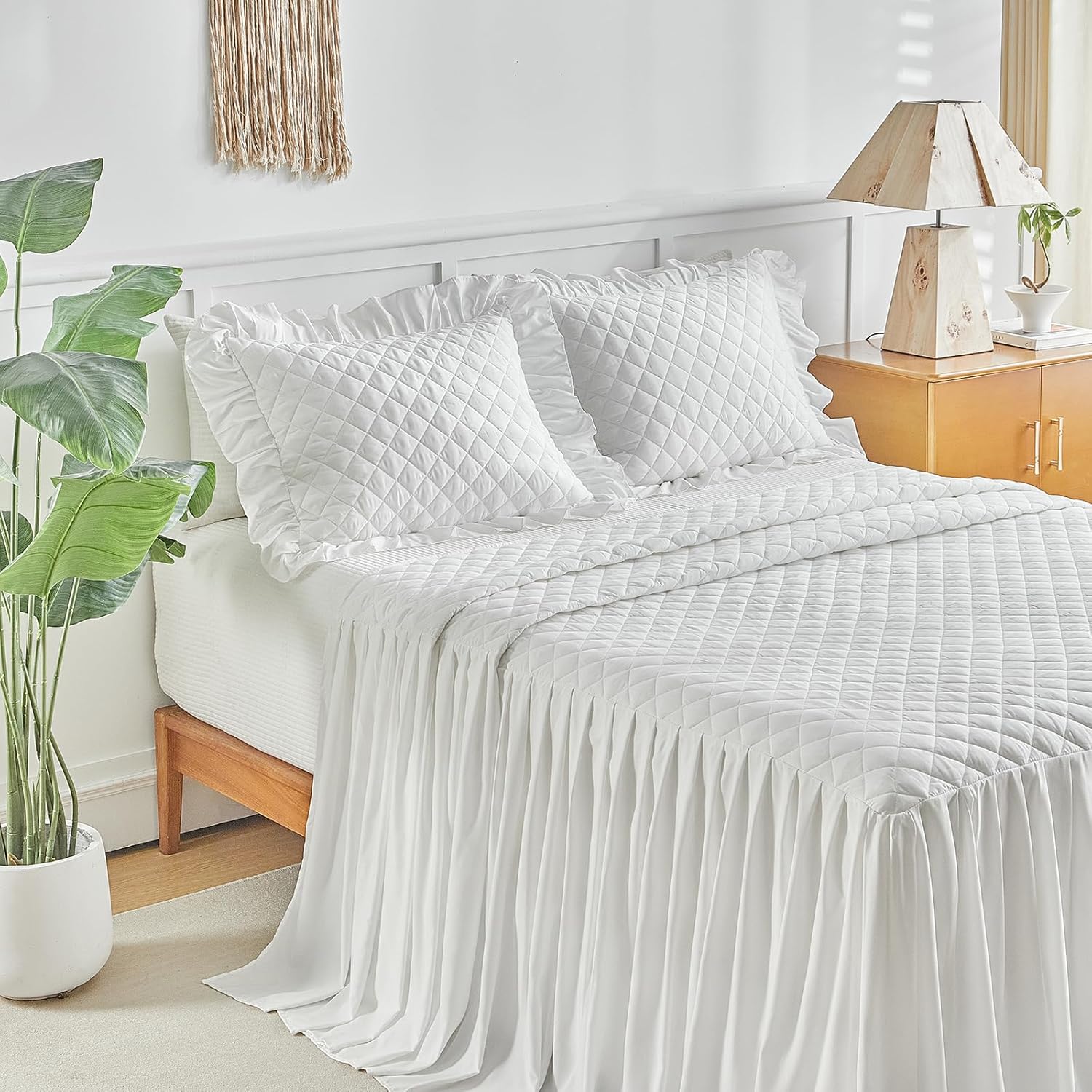 UOZZI BEDDING Ruffle Skirt Bedspread Set - King Size White