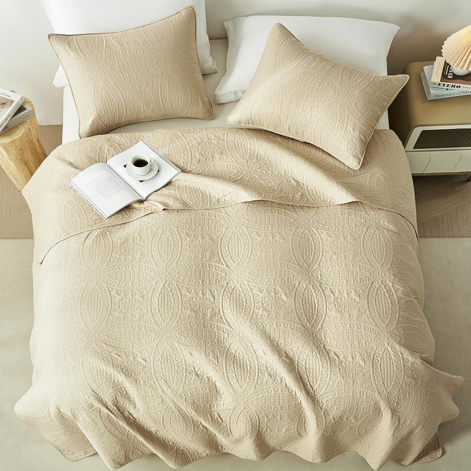 Akkialla Twin Quilt Bedding Set with Coin Pattern 1