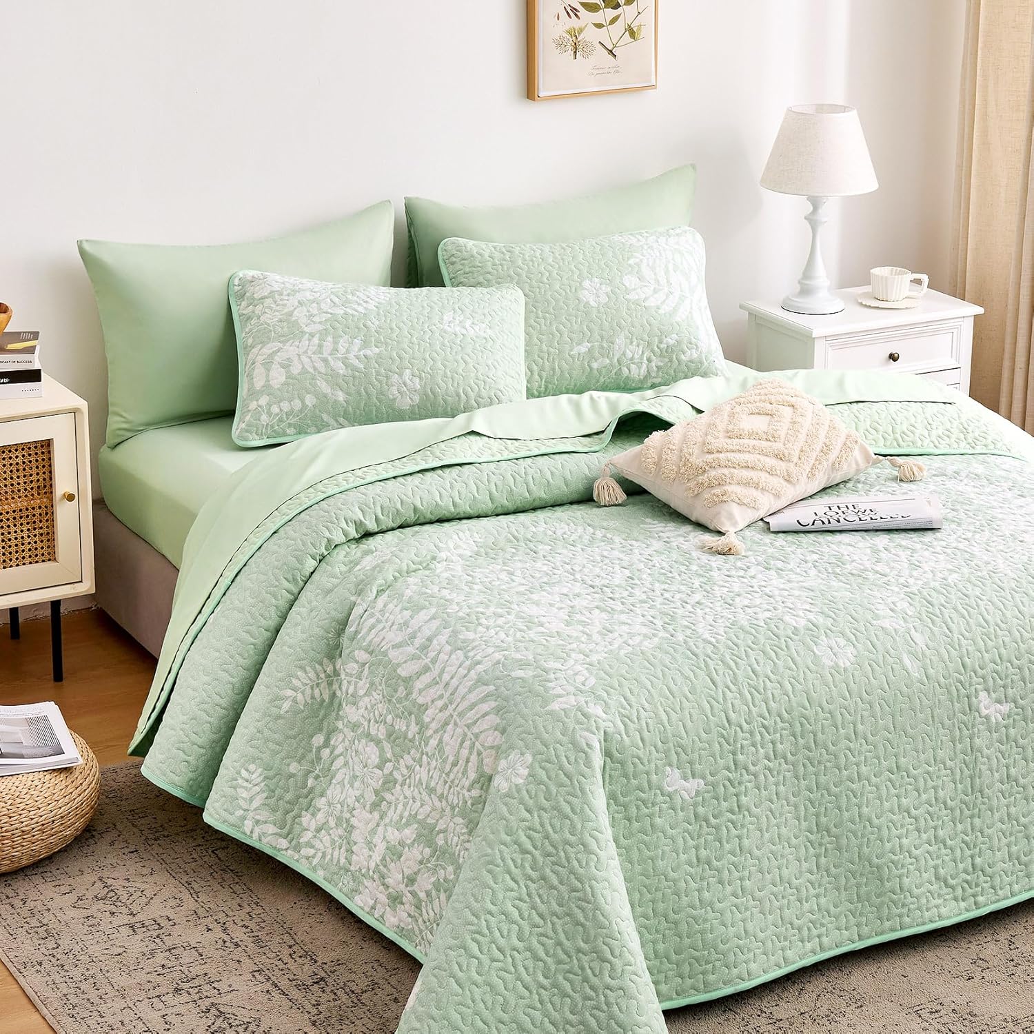 Wake In Cloud Floral Quilt Set King Size 3 Pieces