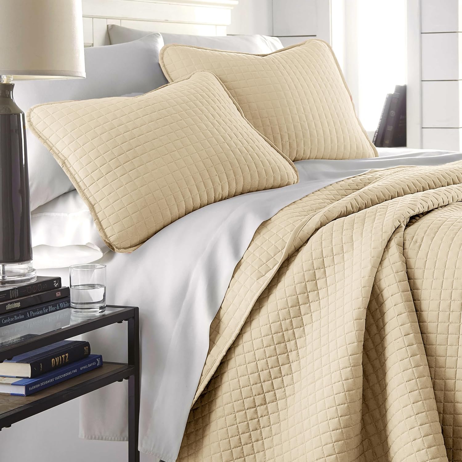 Southshore Fine Living Beige Quilt Set with Pillow Shams