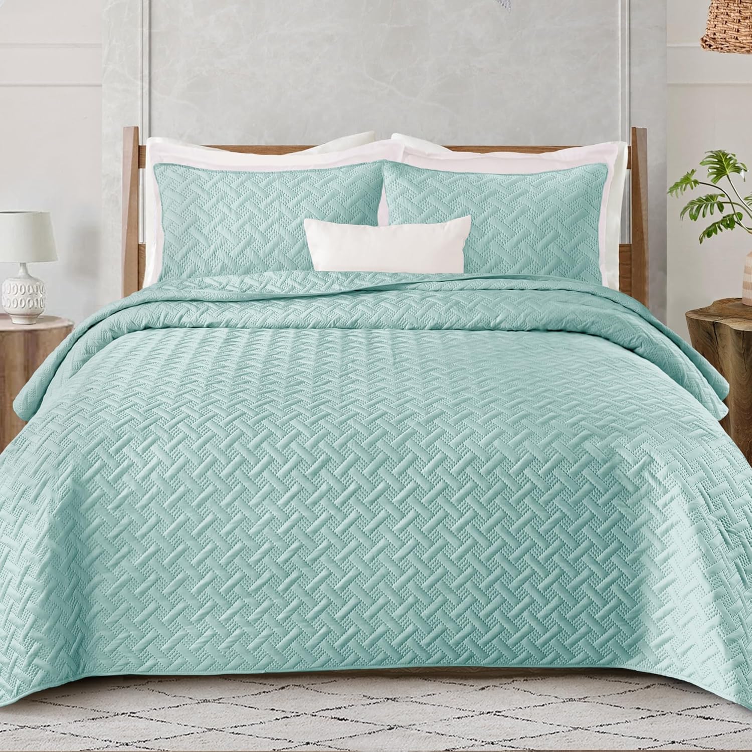 Exclusivo Mezcla Soft Quilt Set Queen Size 3 Pieces