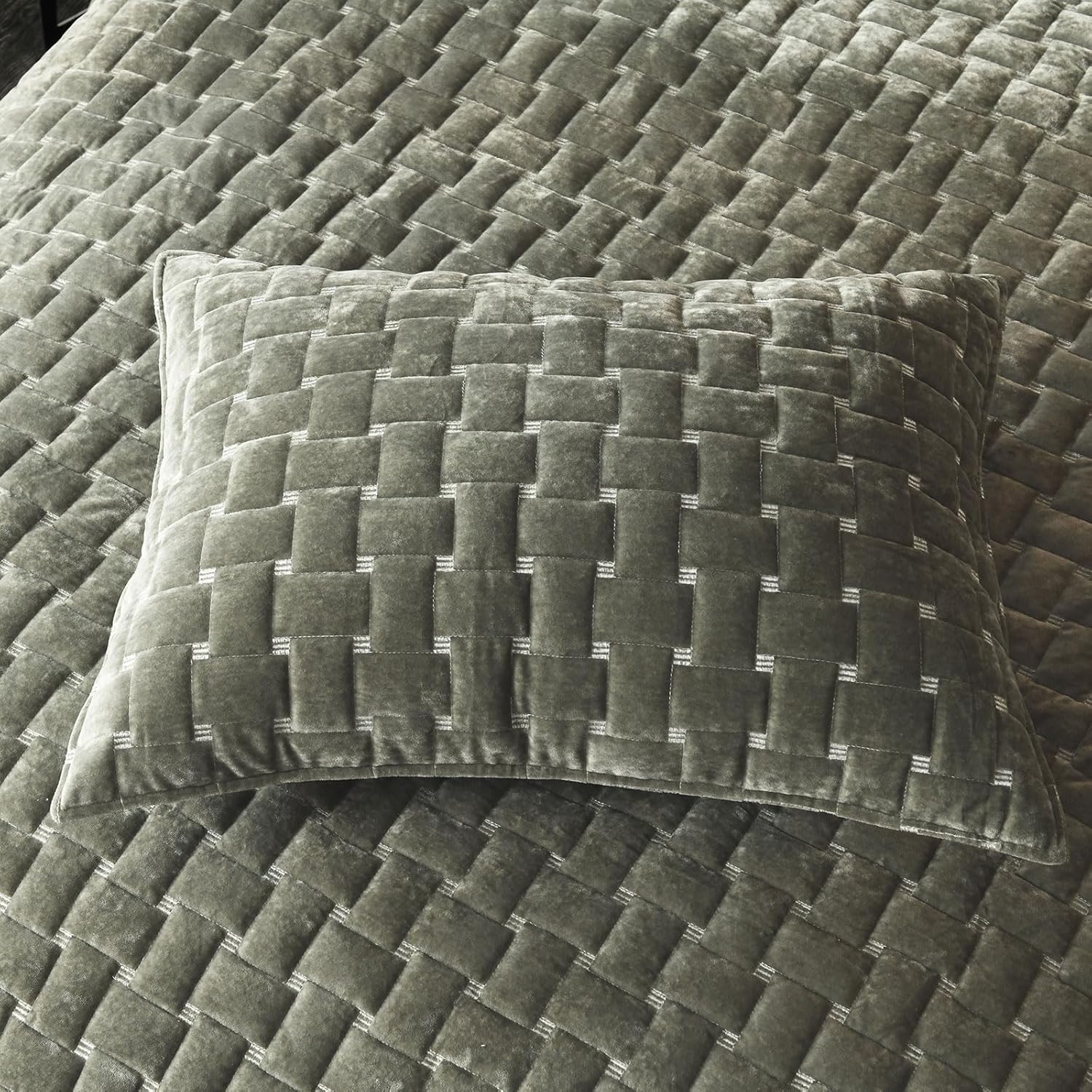 Grassix Velvet Quilt Set King Size Luxe Olive Green