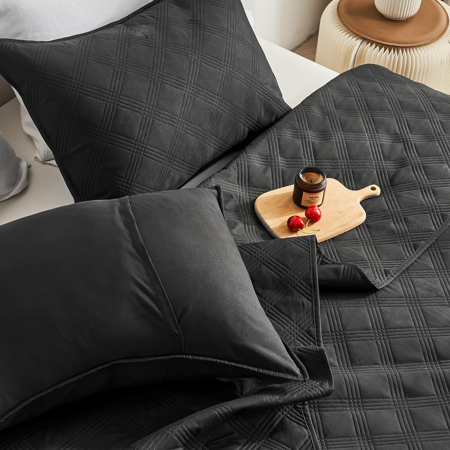 Inron Quilt Set Twin Size Black Microfiber Geometric Pattern Bedding Set