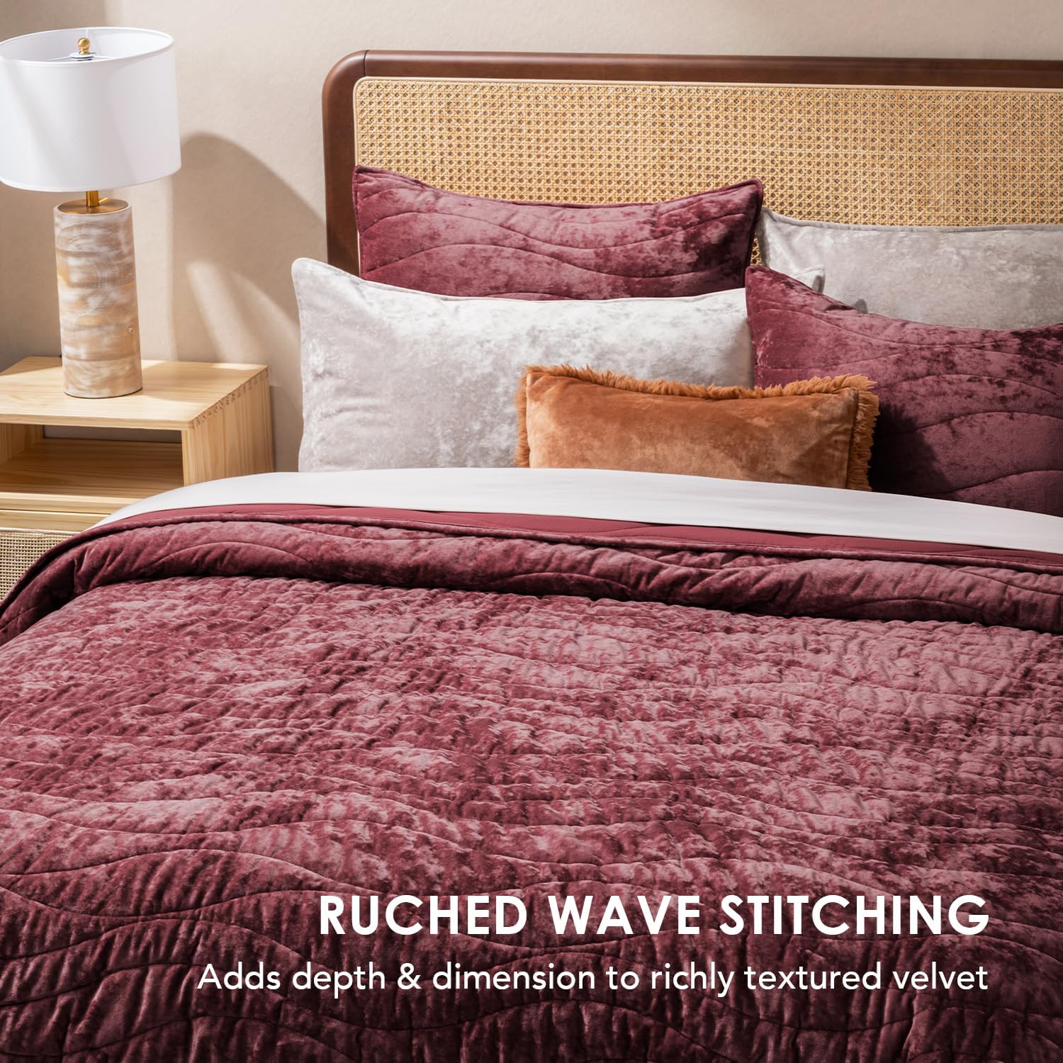 EVERGRACE Luxury Velvet Quilt Set Queen Size Burgundy