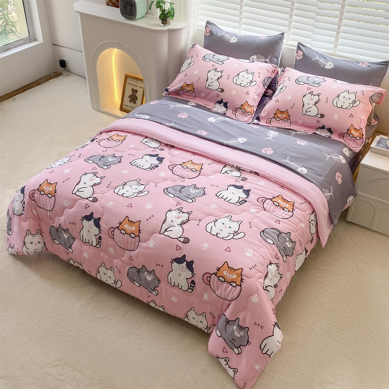 Gusuhome 7 Piece Kids Cats Comforter Set Twin Bed in A Bag