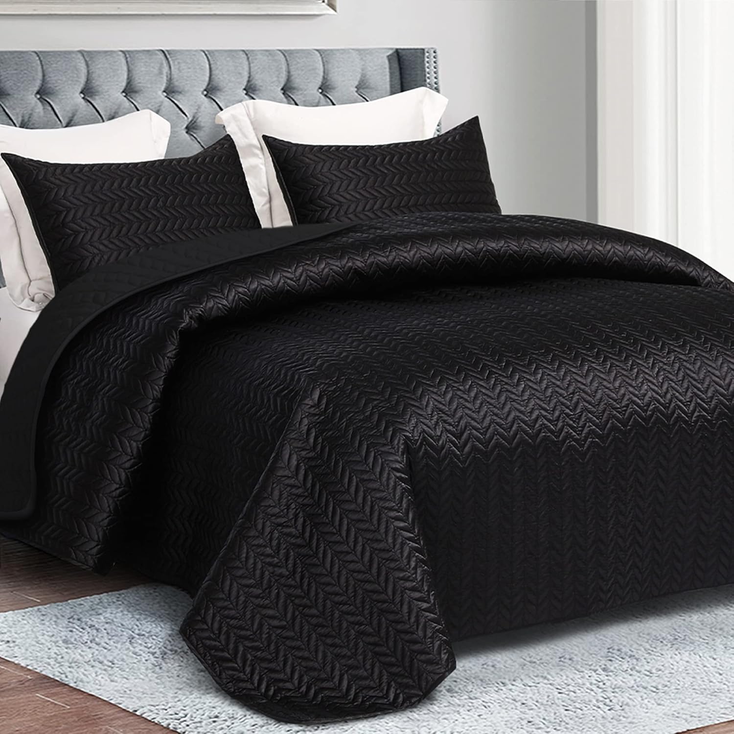 Whale Flotilla Reversible Satin Quilt Set Queen Size Black