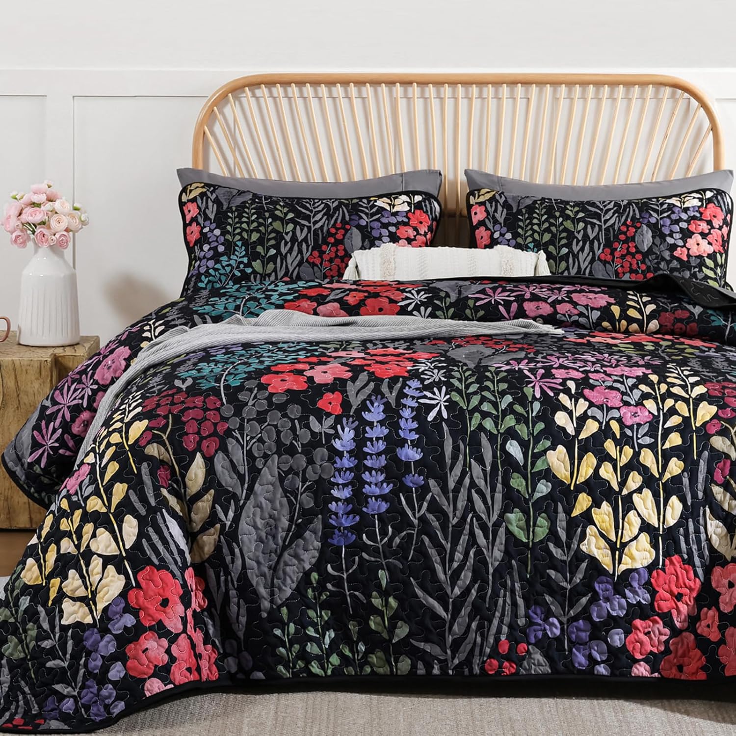 Xruibed Black Floral Quilt Set Queen 3 Piece 1