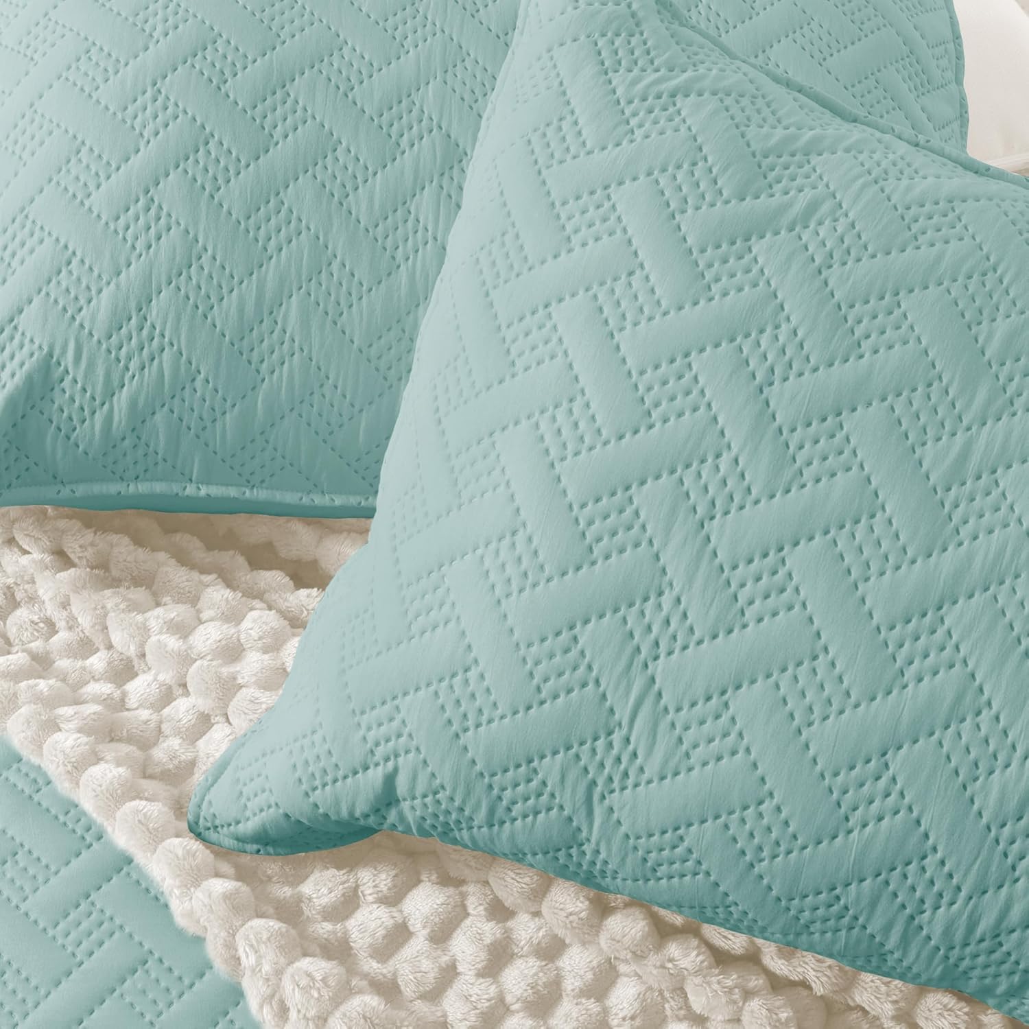 Exclusivo Mezcla Soft Quilt Set Queen Size 3 Pieces