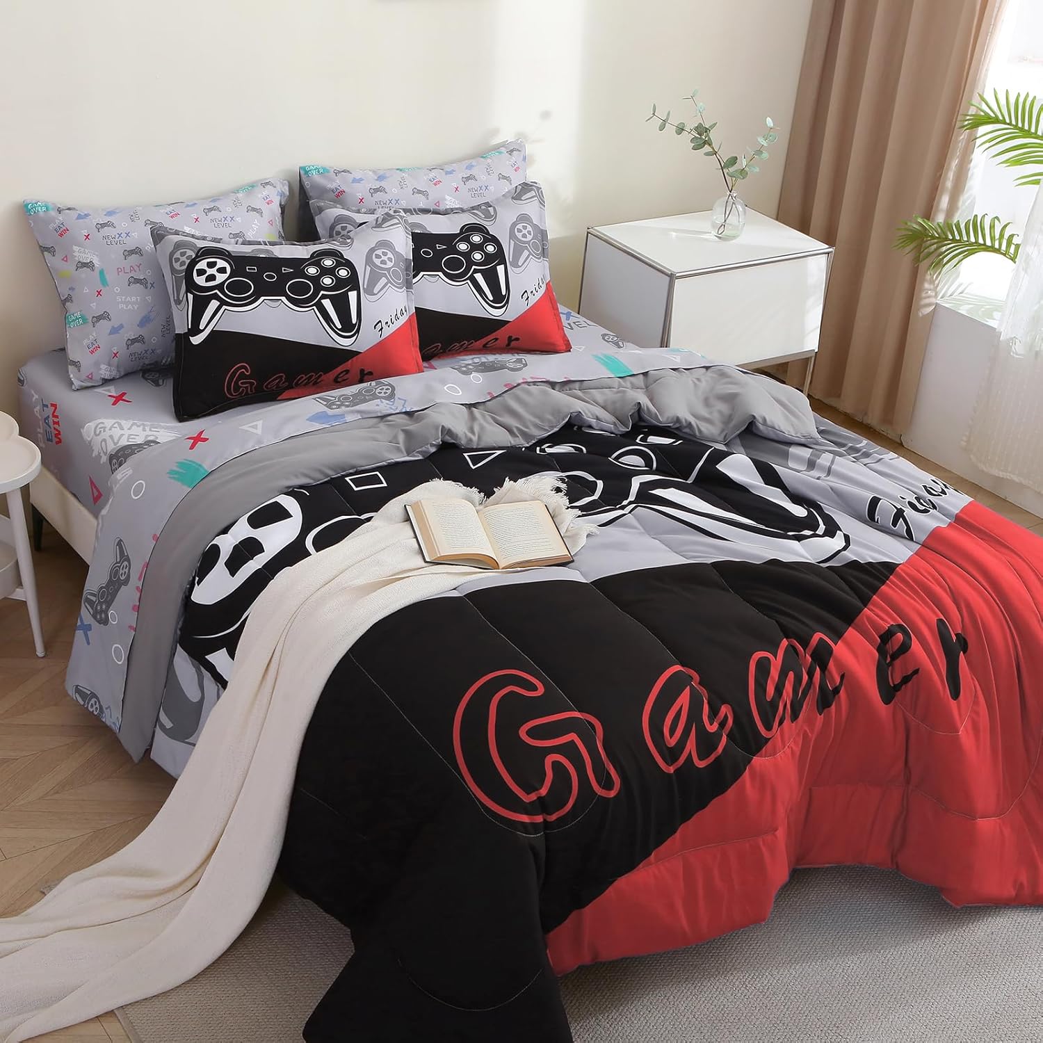 7 Piece Gamer Comforter Set for Kids Boys Girls Teens 1