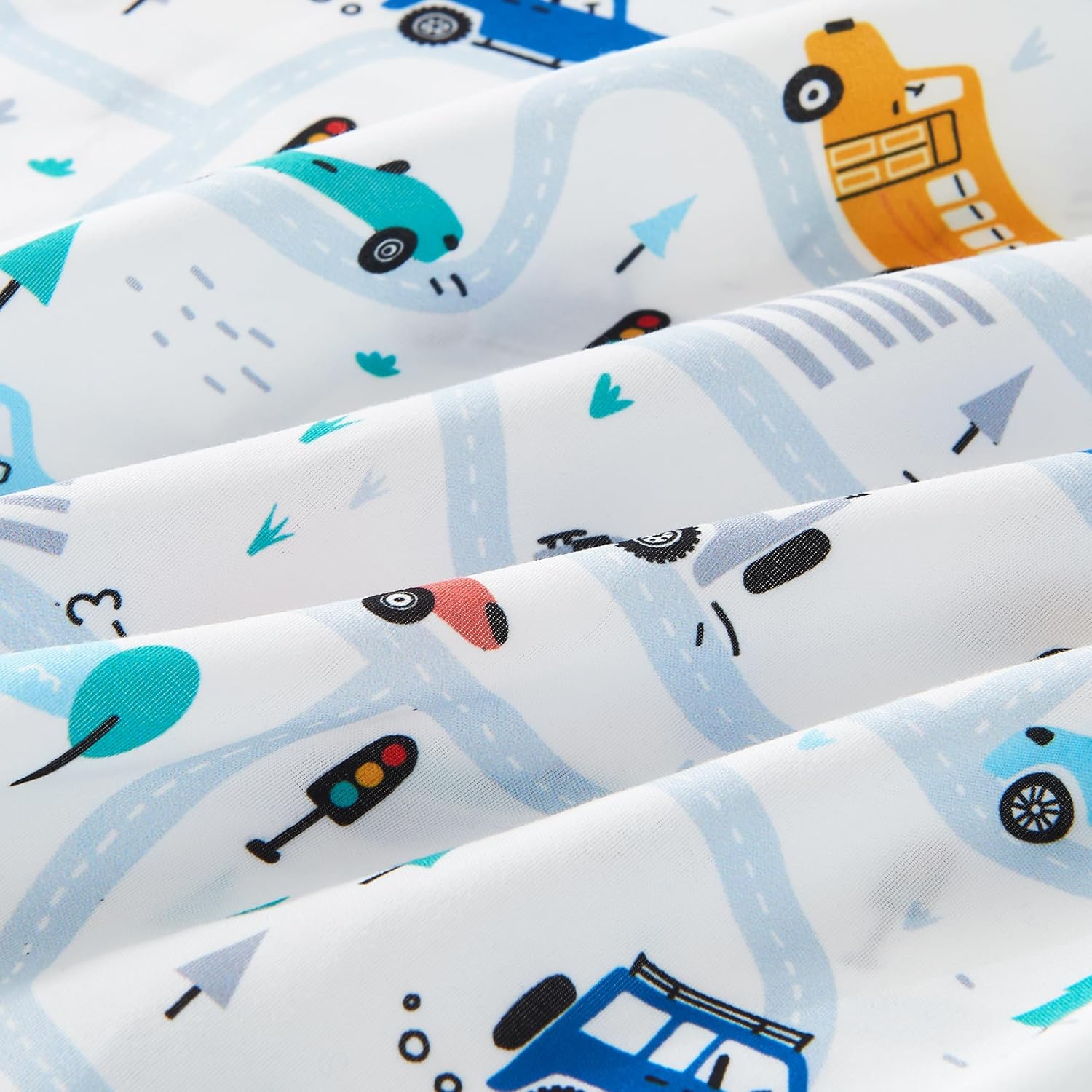 Mooreeke Kids Twin Bed in a Bag Set with Car Patterns
