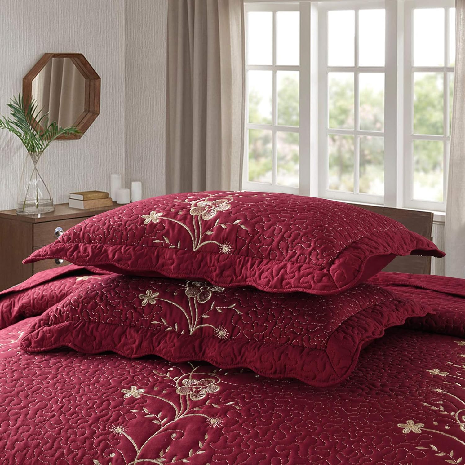 MarCielo 3 Piece Quilt Set Bedspread Microfiber Embroidered Comforter Set