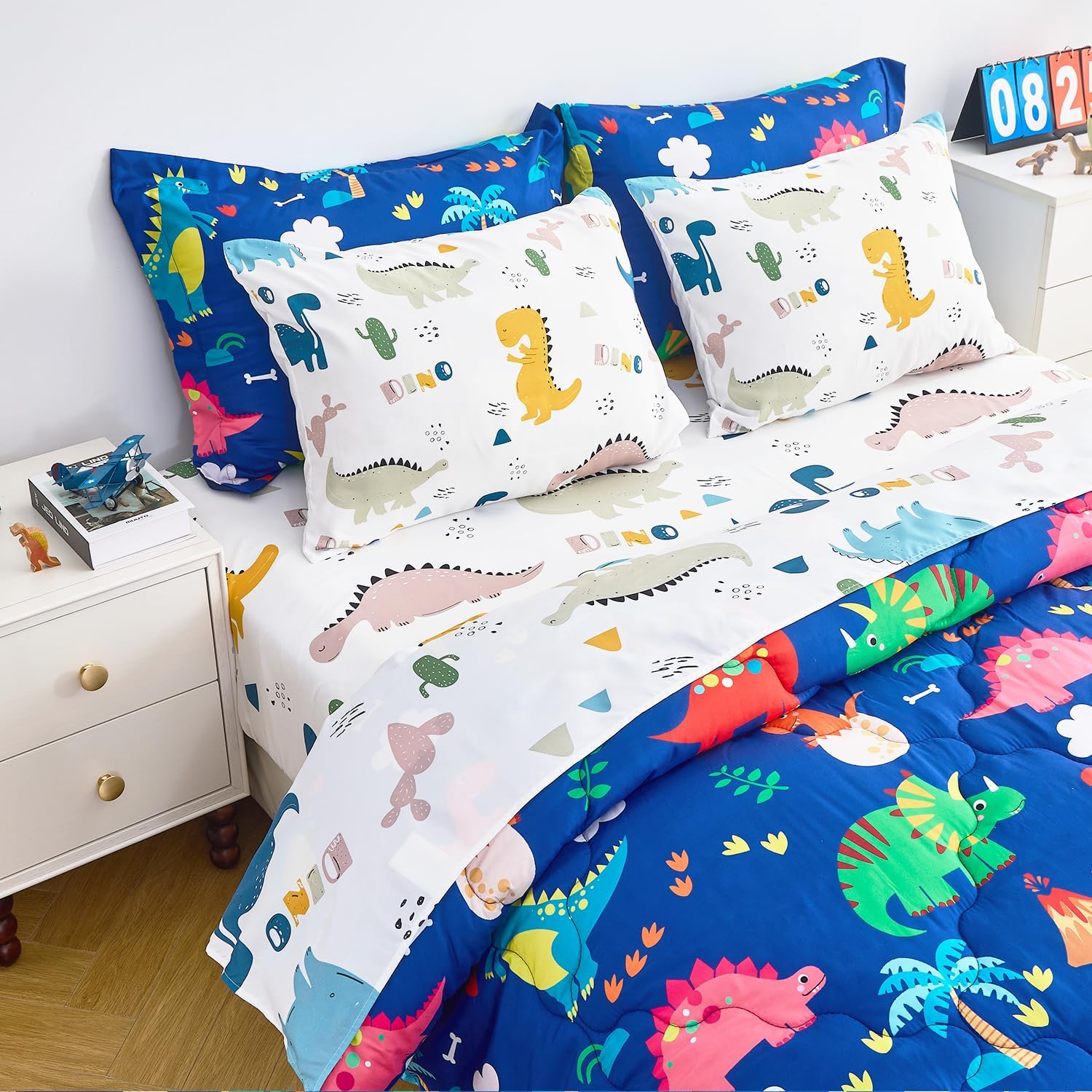 Wajade 7 Piece Dinosaur Comforter Set for Kids