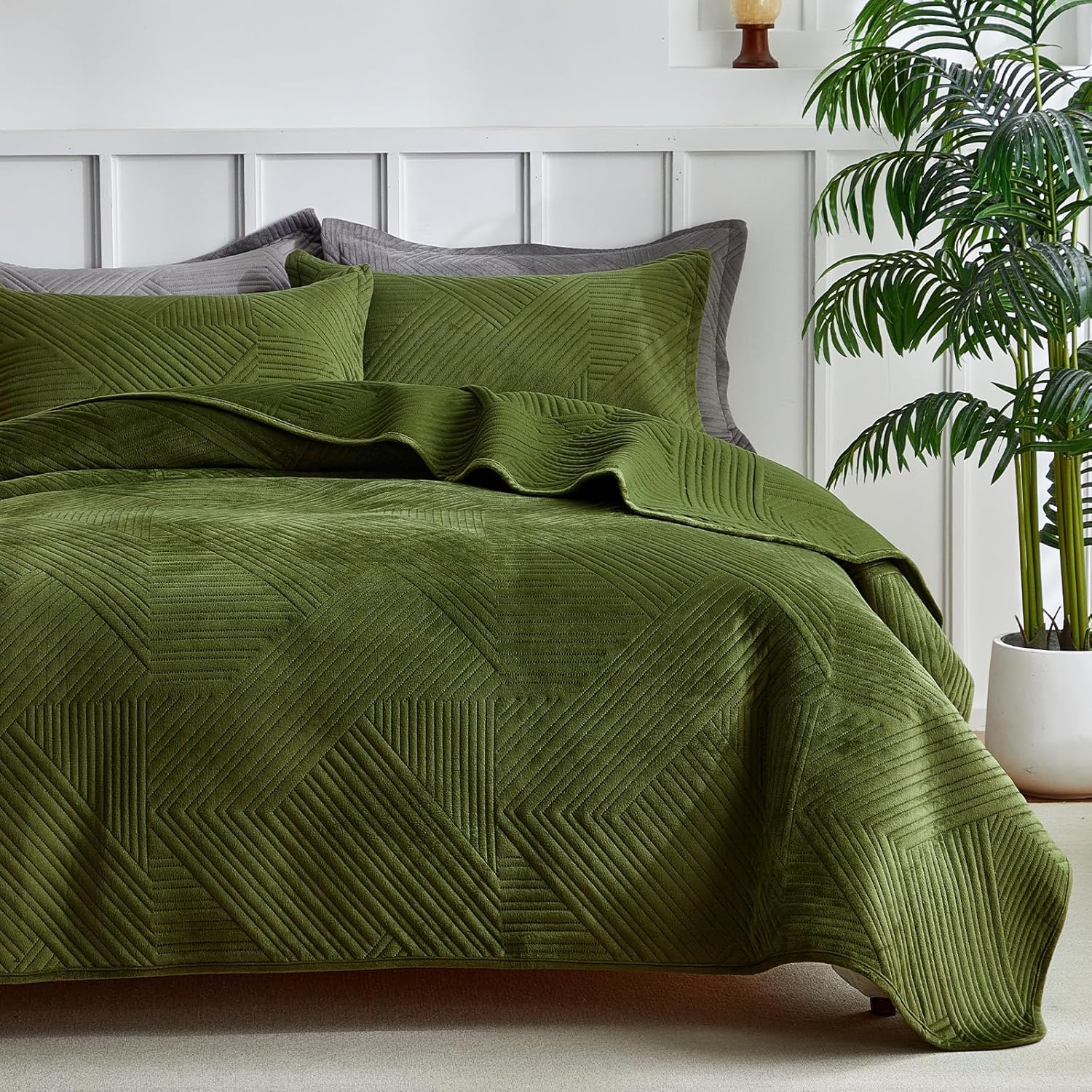 WARMDERN Velvet Quilt Set Queen Size 1